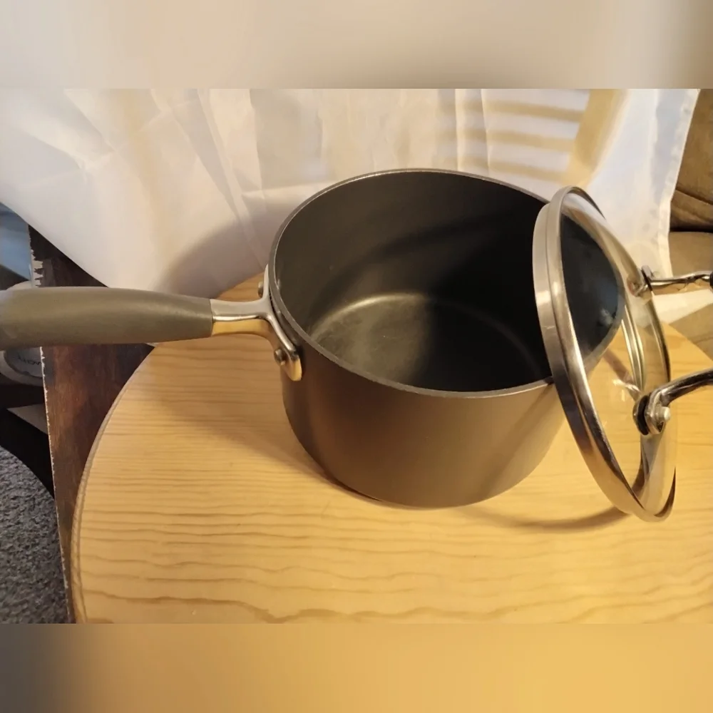 Anolon Advanced Hard-Anodized Nonstick 3-Quart Covered Saucepan/Sauteuse (AA08)